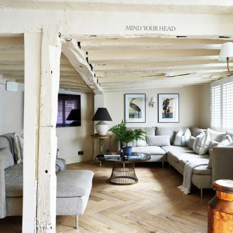 The Old Coach House - From 500 Per Night