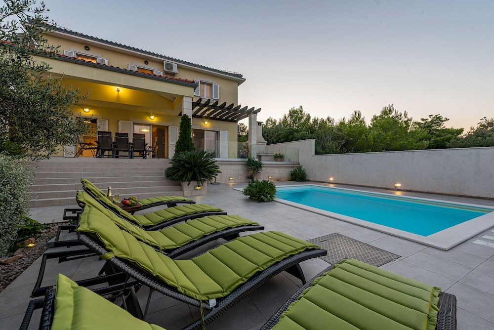 Villa Tatijana