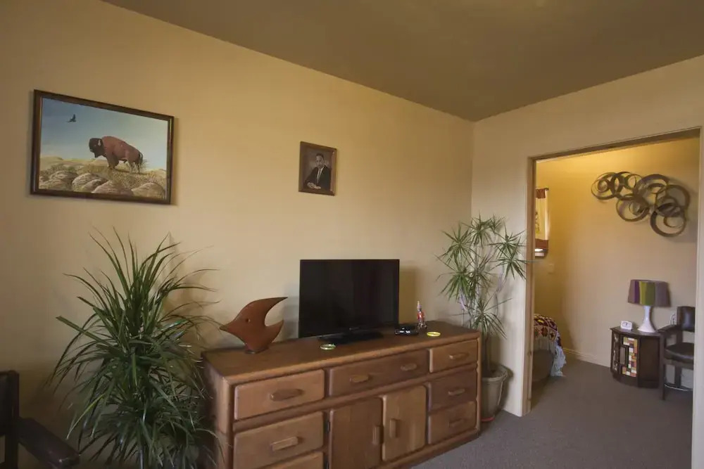 C-VU Motel