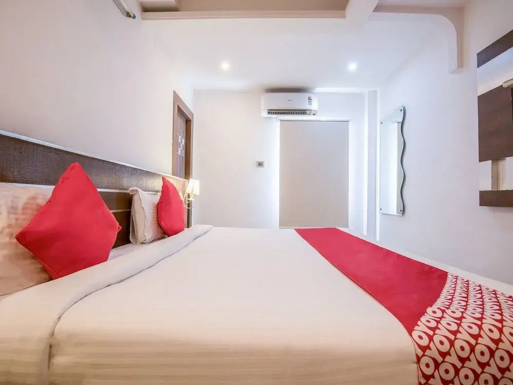 OYO 16930 Madhura Inn