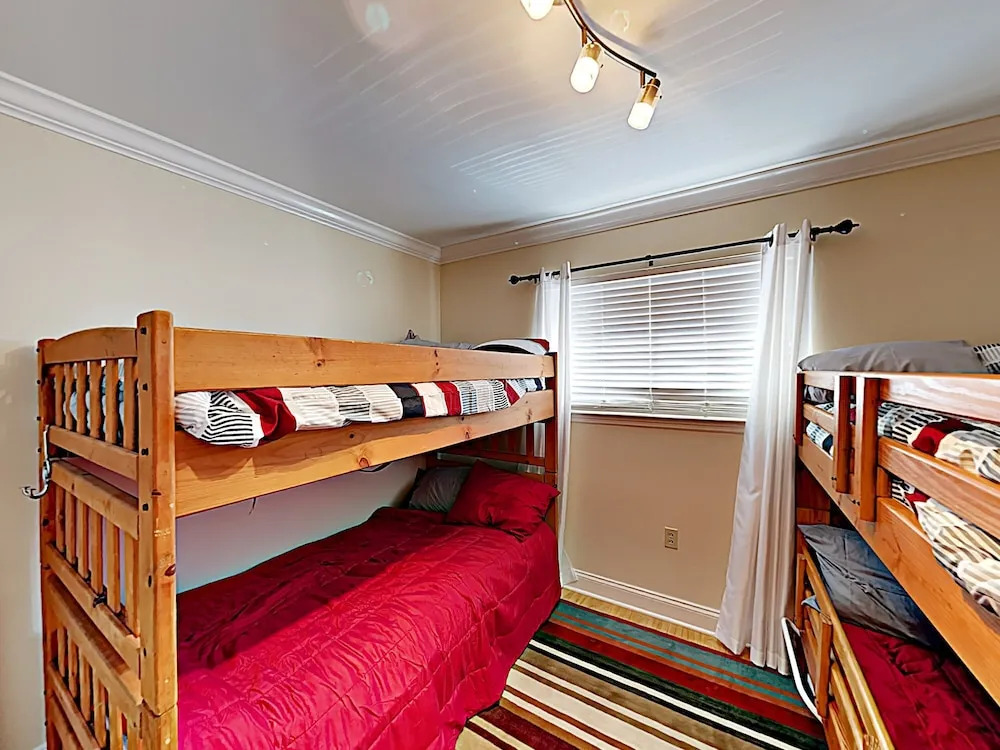 New Listing! Family W/ Resort Amenities 2 Bedroom Condo