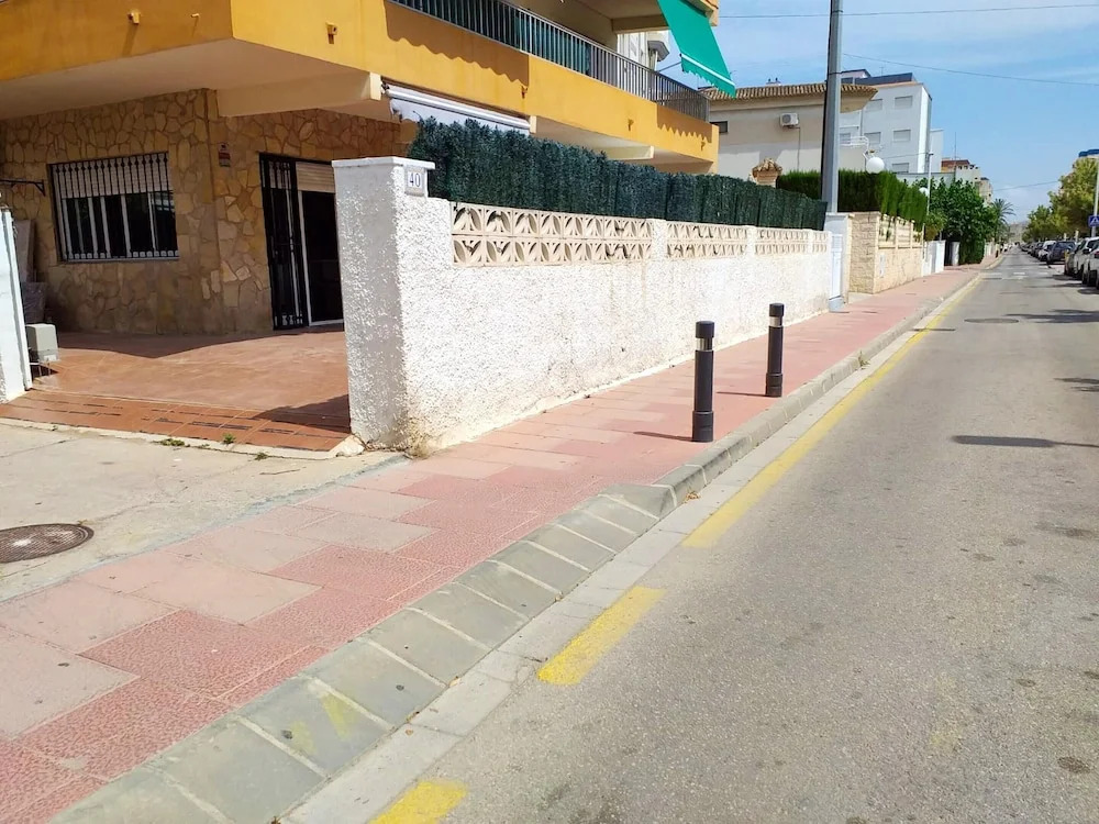 Apartment with 3 Bedrooms in Grau I Platja, with Terrace And Wifi - 400 M From the Beach