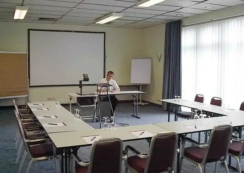 Ramada Hotel Britannia