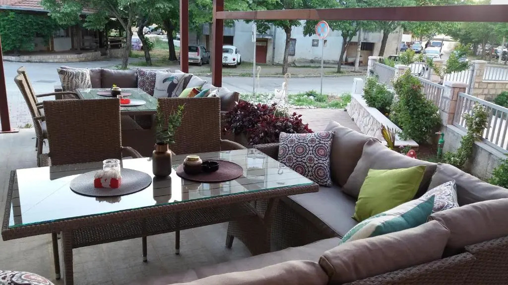 Apis Hotel