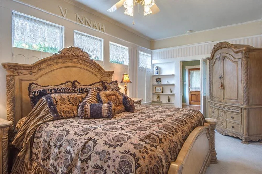 Victorian Mansion
