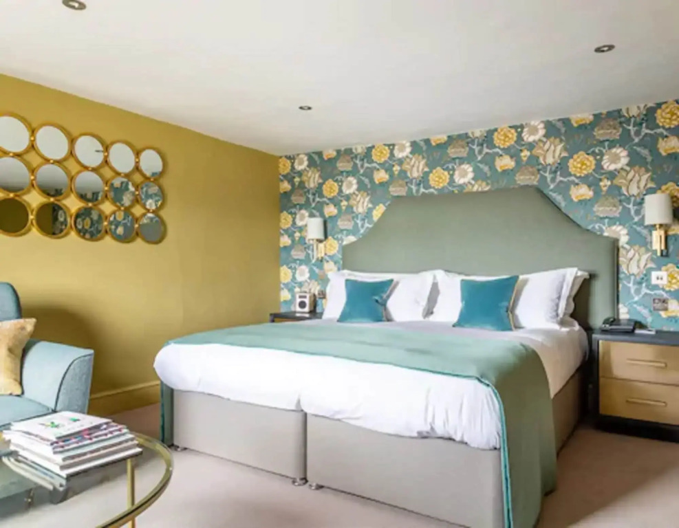 The Queensberry Hotel
