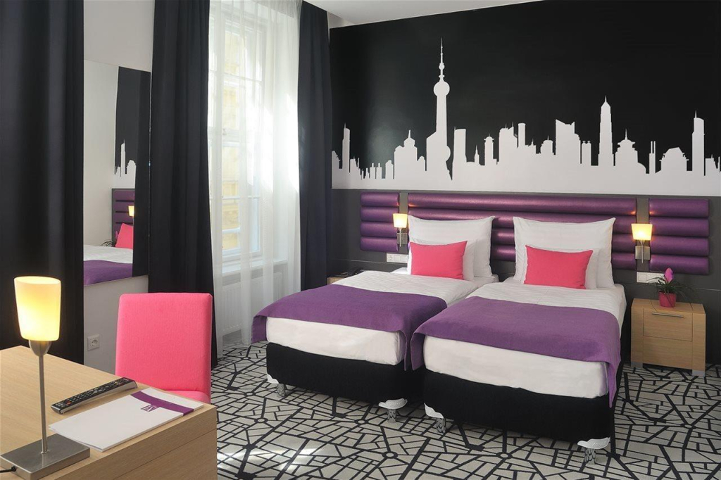 Domino Hostel