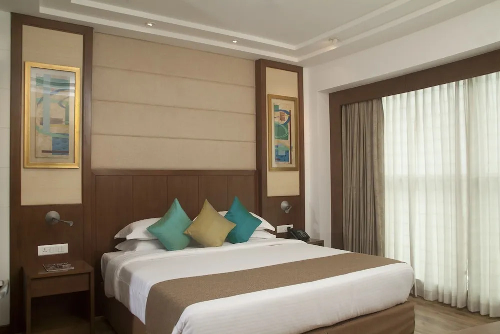 Savoy Suites Noida