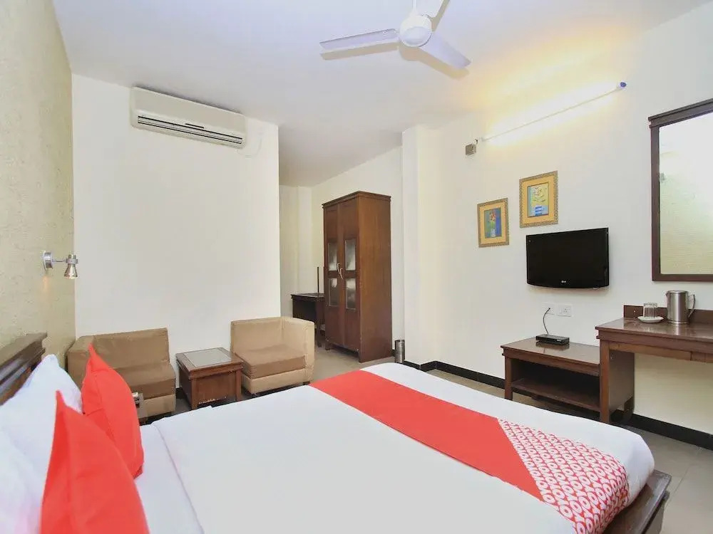OYO 345 Hotel Red Mount Aquilla