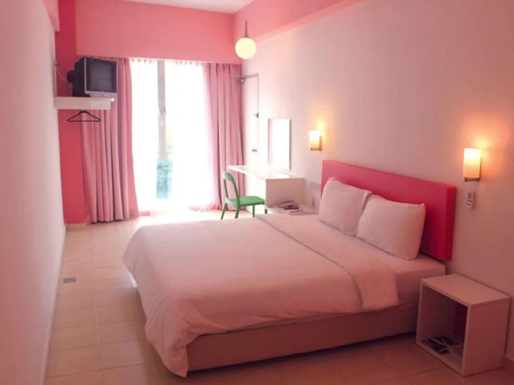 YY38 Hotel