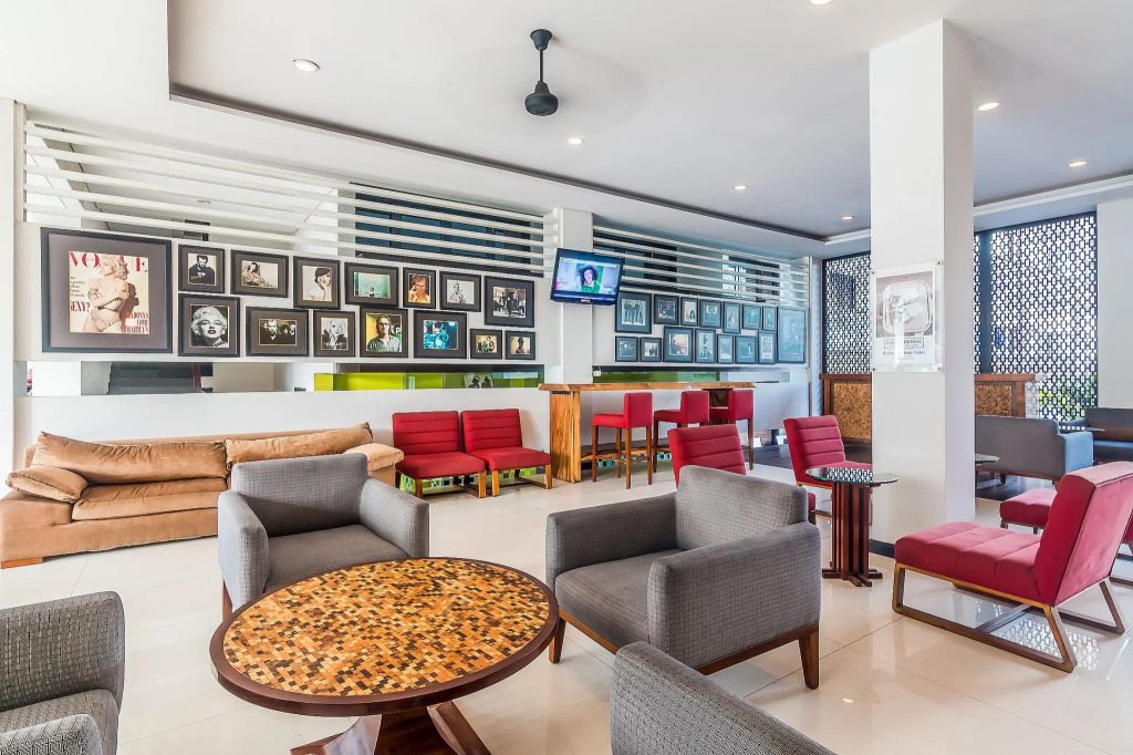 ZEN Rooms Kuta Beach Poppies Lane