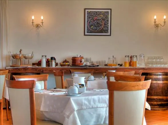 Alpen House Hotel & Suites