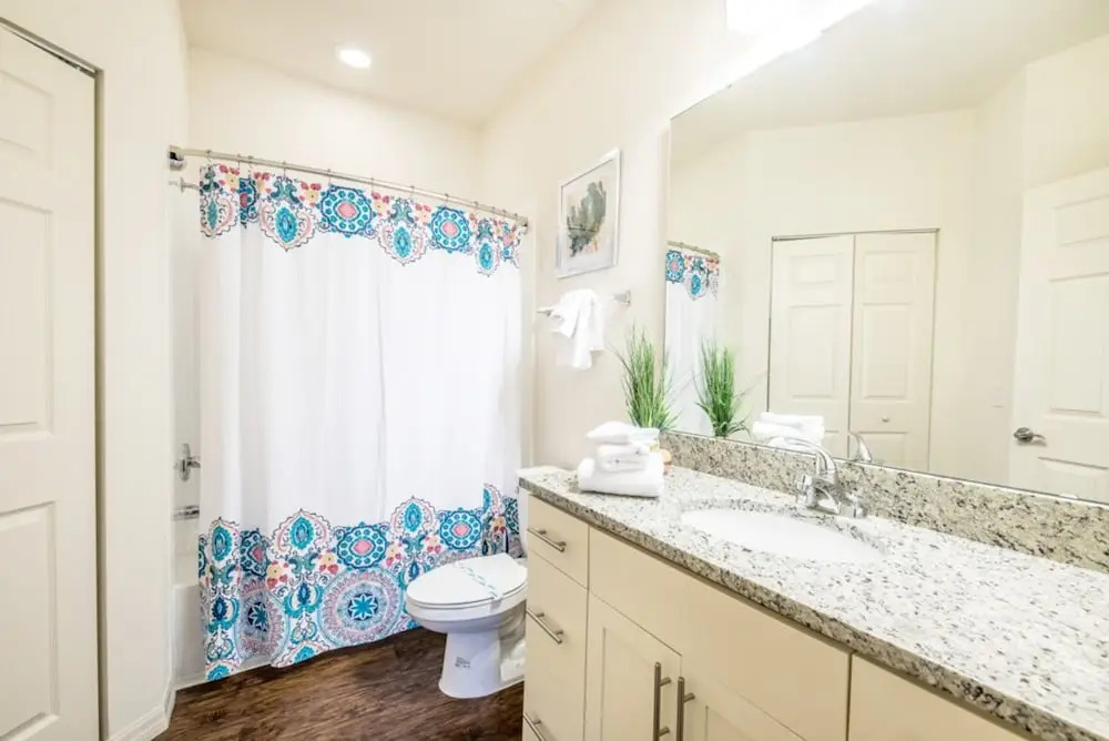 Lucaya Village - 8951 Shine Drive