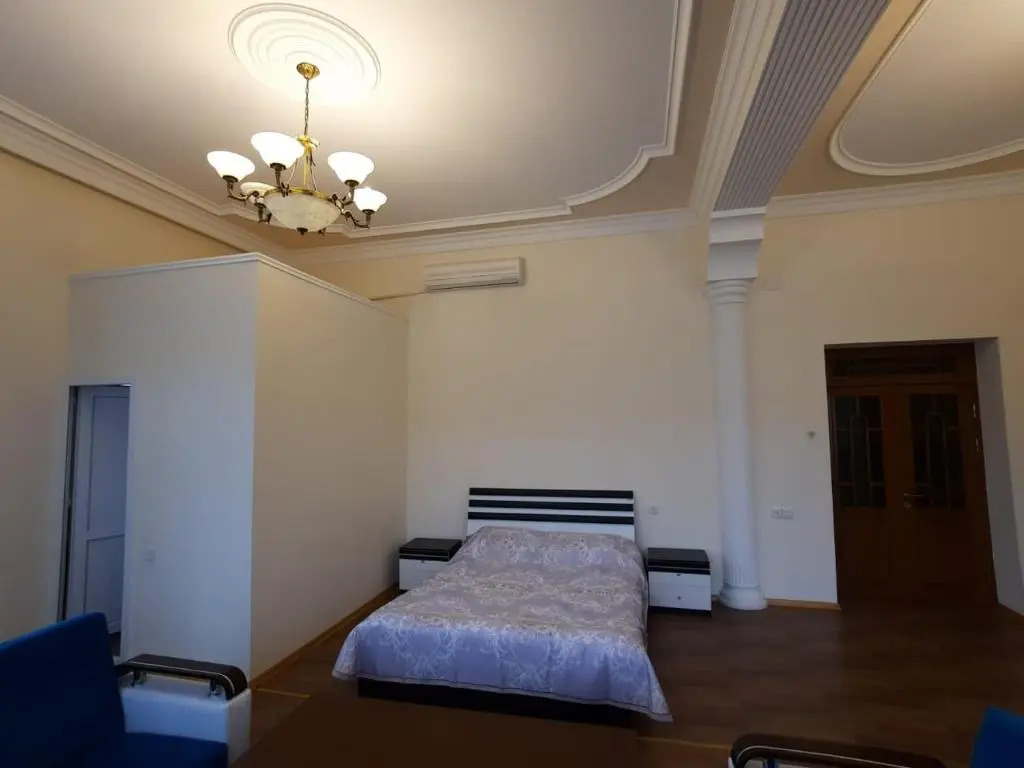 Badamdar Hotel