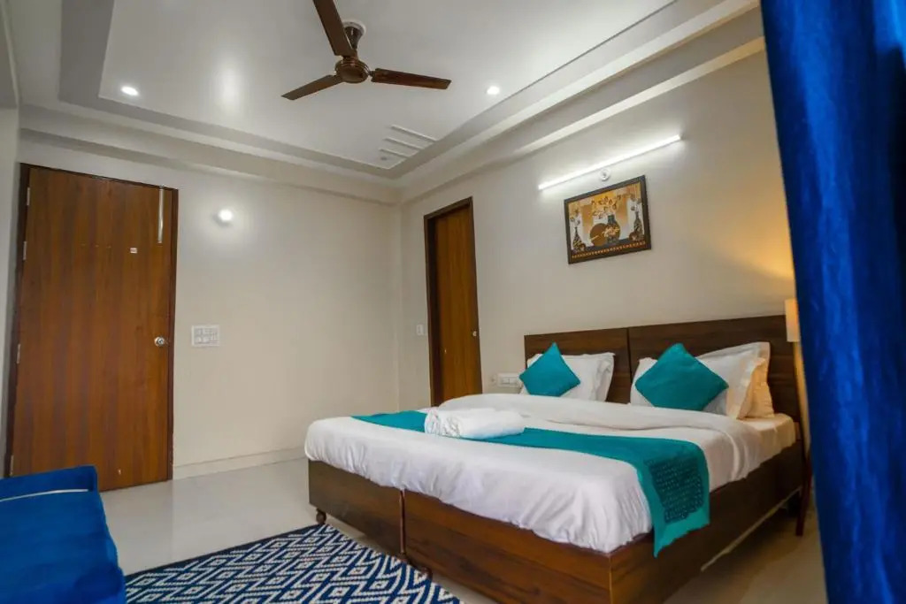 The Lodgers 2 BHK Serviced Apartment infront of Artemis Hospital Gurgaon