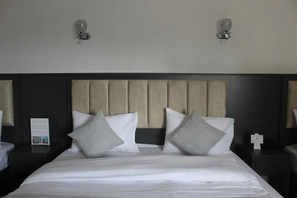 Holiday Season Hotel