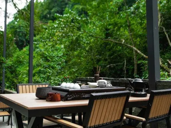 Dujiangyan Qingcheng Back Hill Liaoyuan B&B