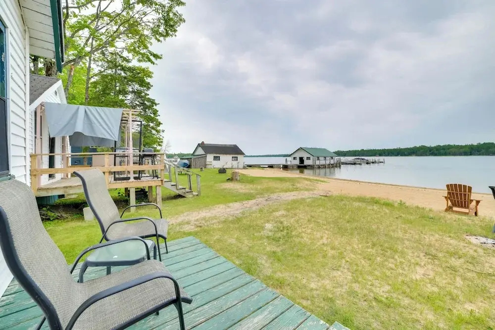 Resort Cabin On Lake Huron! Pets Welcome