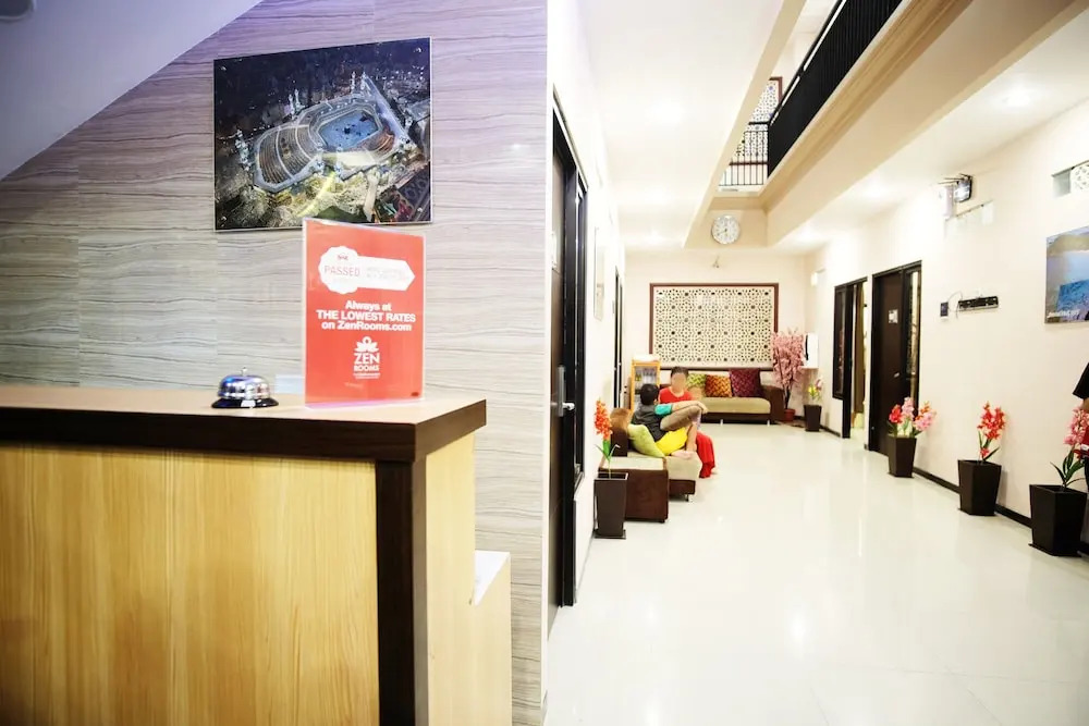 ZEN Rooms Basic Audah Syariah Sutos