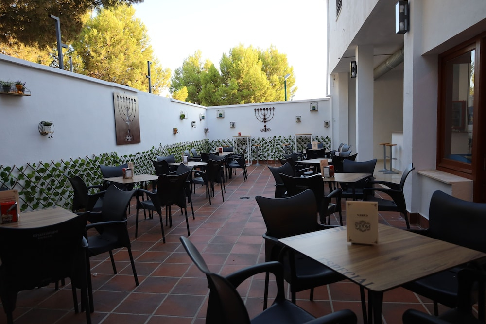 Hospedium DLJ Hostal Ben Nassar