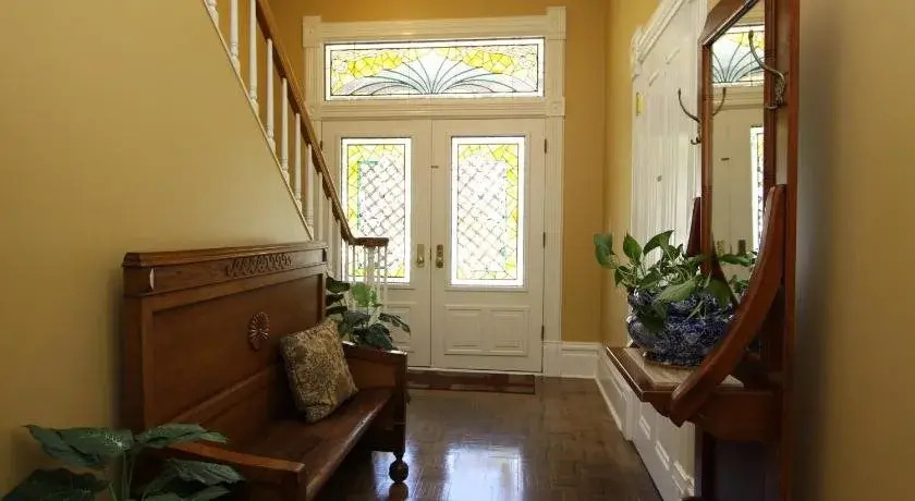 Hennessey House