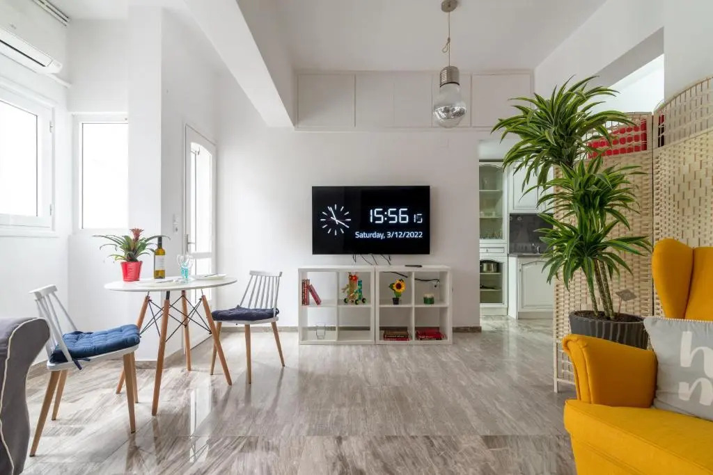 Evangeline City Center Apartment AC/WiFi
