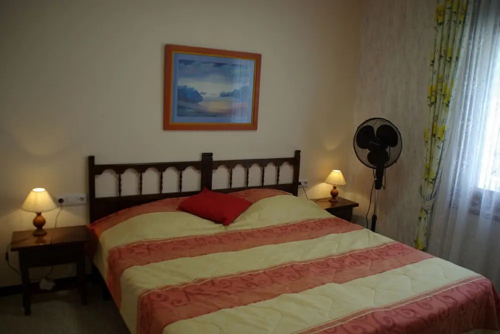 370-casa Grande con Piscina Privada y Jardín