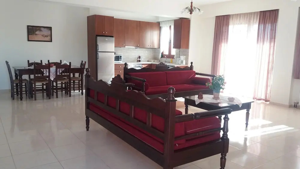 Petrochori ApartHotel