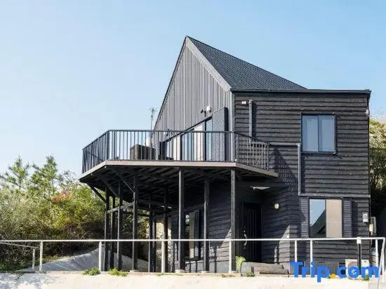 Goshikihama Villa