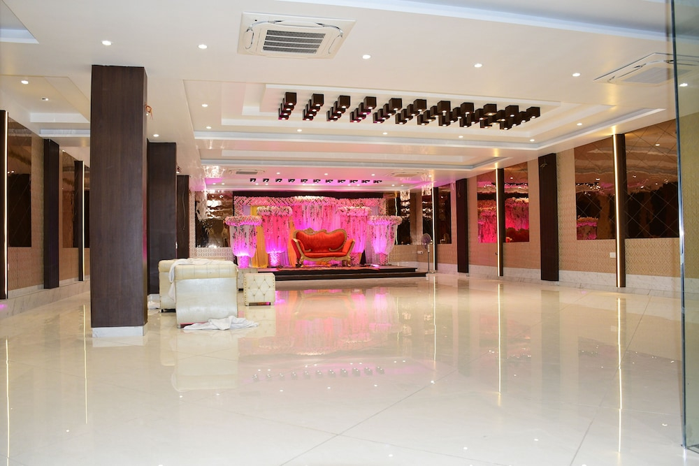 Hotel Kusum Palace