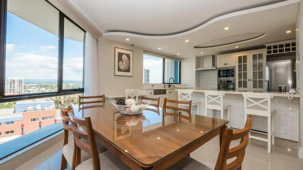 Aegean Apartments Surfers Paradise