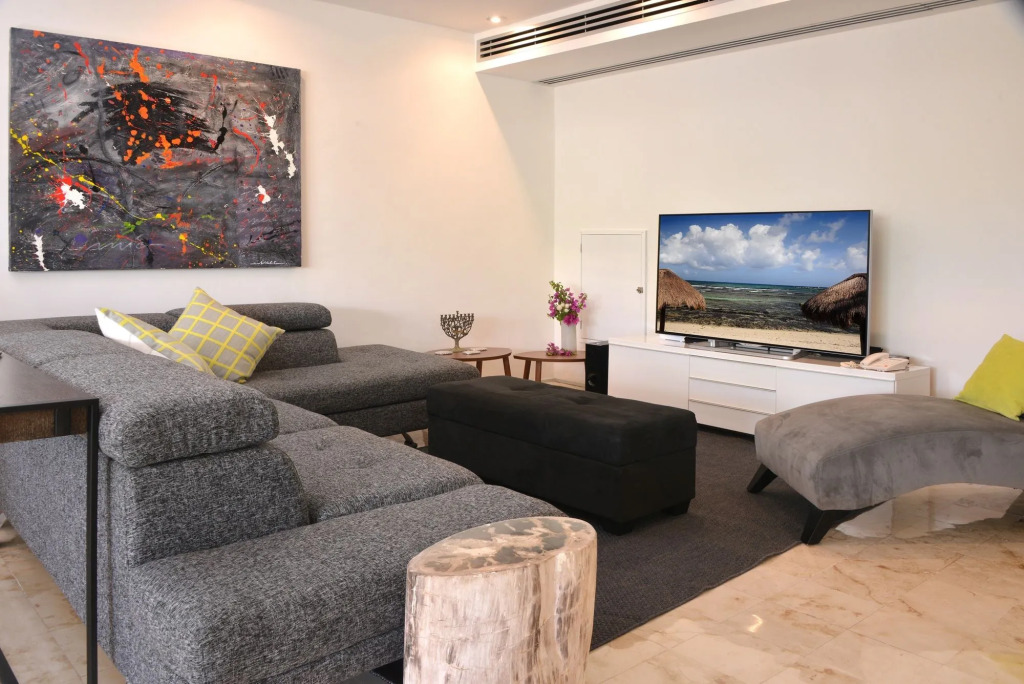 Magia Beachside Condo