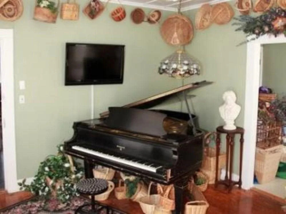 Music Garden Mansion
