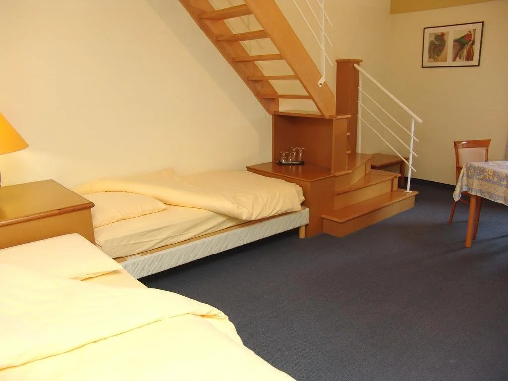 Hillview Hotel Grandvoir