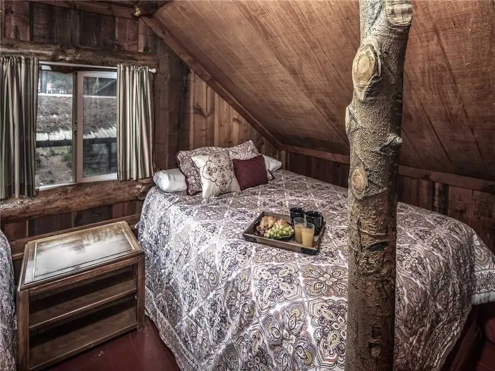 Brother Bear 1 Bedroom Front Porch Midtown Sleeps 5