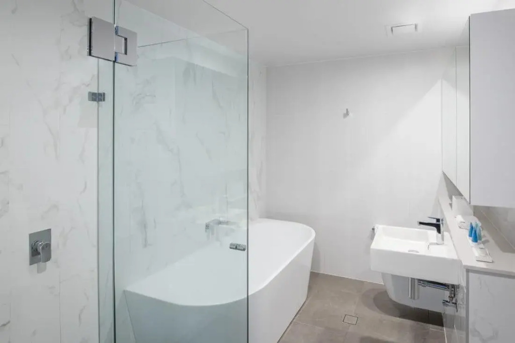 Meriton Suites Carter Street