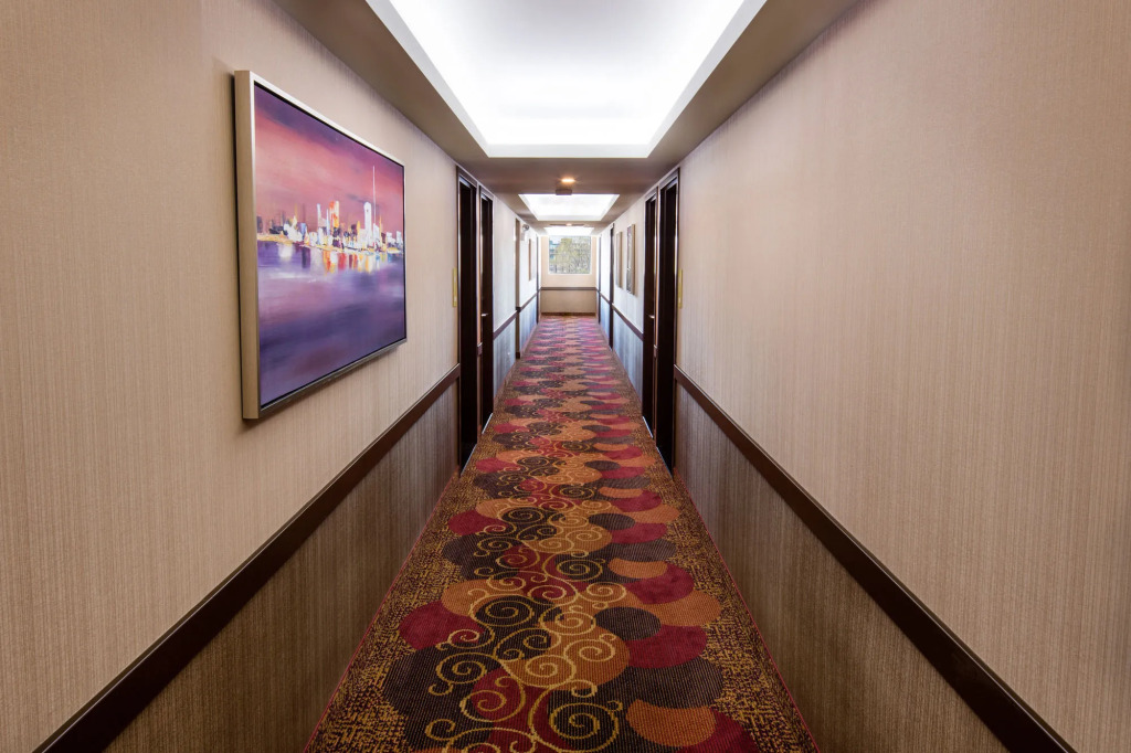 Jaslin Hotel
