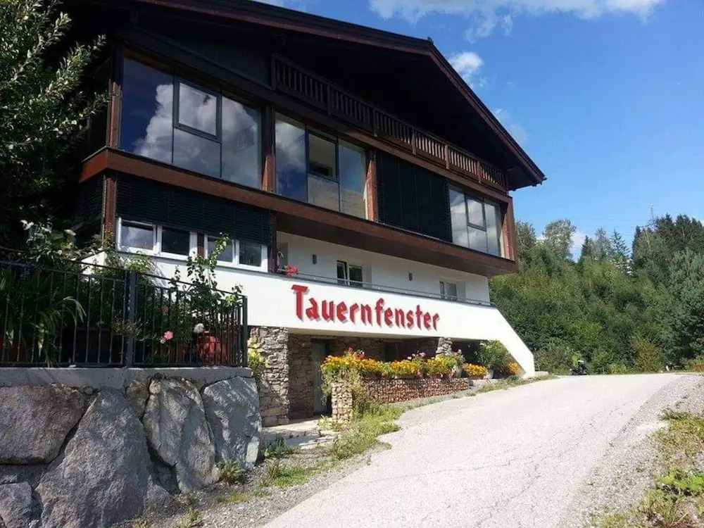 Penthouse in Wildkogel With Mountain Views