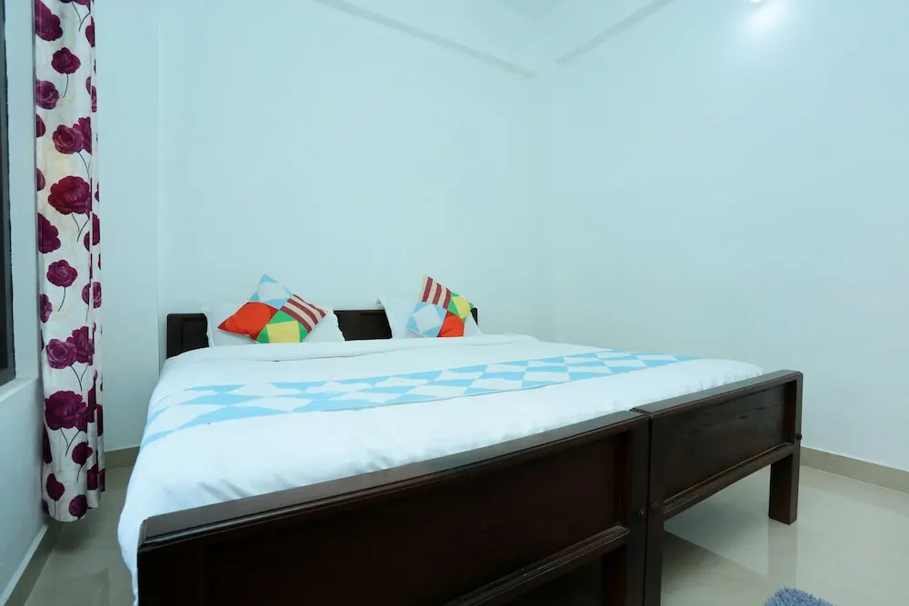 OYO 16963 Home Mesmerizing View 2BHK Vythiri