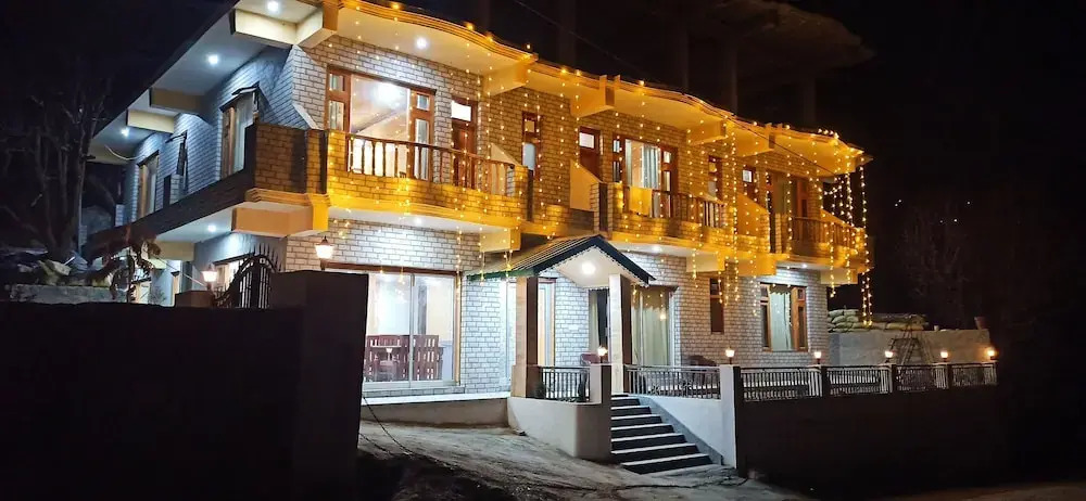 Hotel Royal Galaxy Tirthan