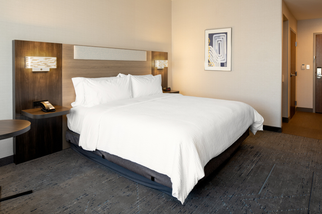 Holiday Inn Express & Suites - Hollister by IHG