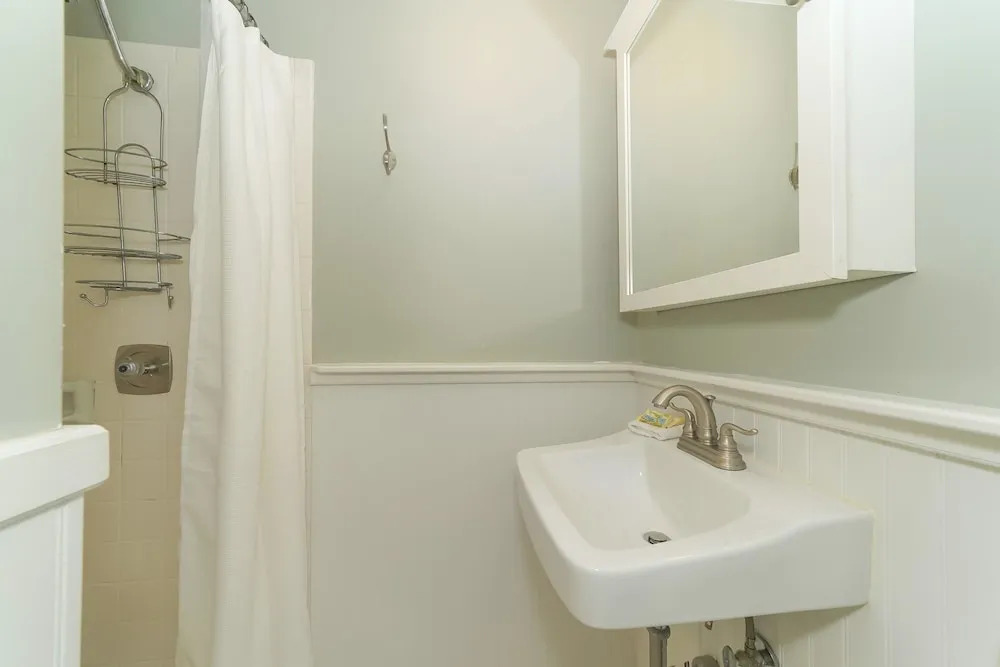 Angelfish Apartment 3