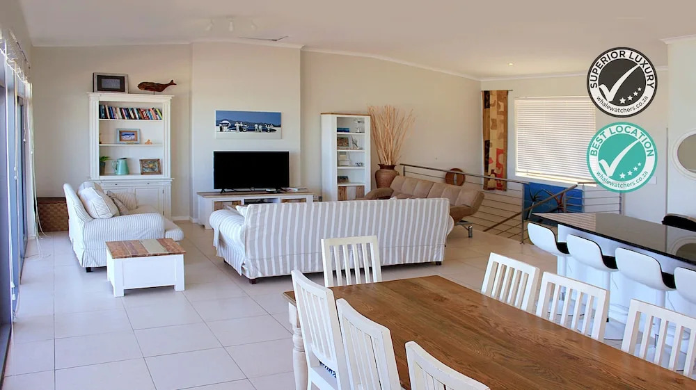 Bluebird Penthouse Muizenberg Beachfront