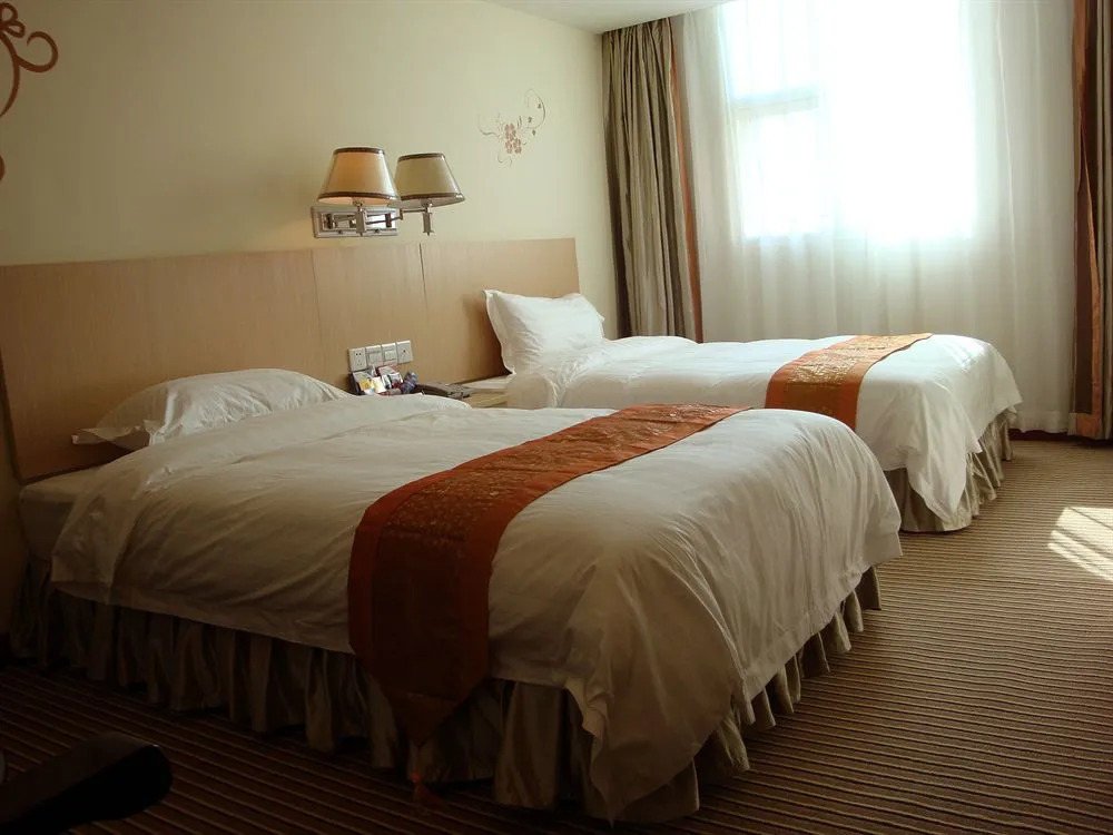 Minghong Hotel (Guangzhou Zhongshan Medical Dongshankou Metro Station)