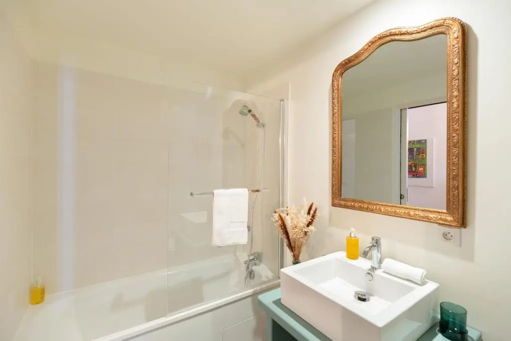 La Vague - Breath of Freshness in Center of Honfleur - Free Parking 550M