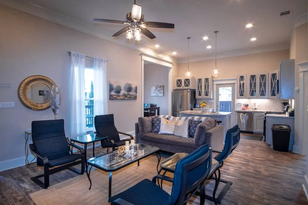 Brand NEW Large Impressive House Near Downtown!