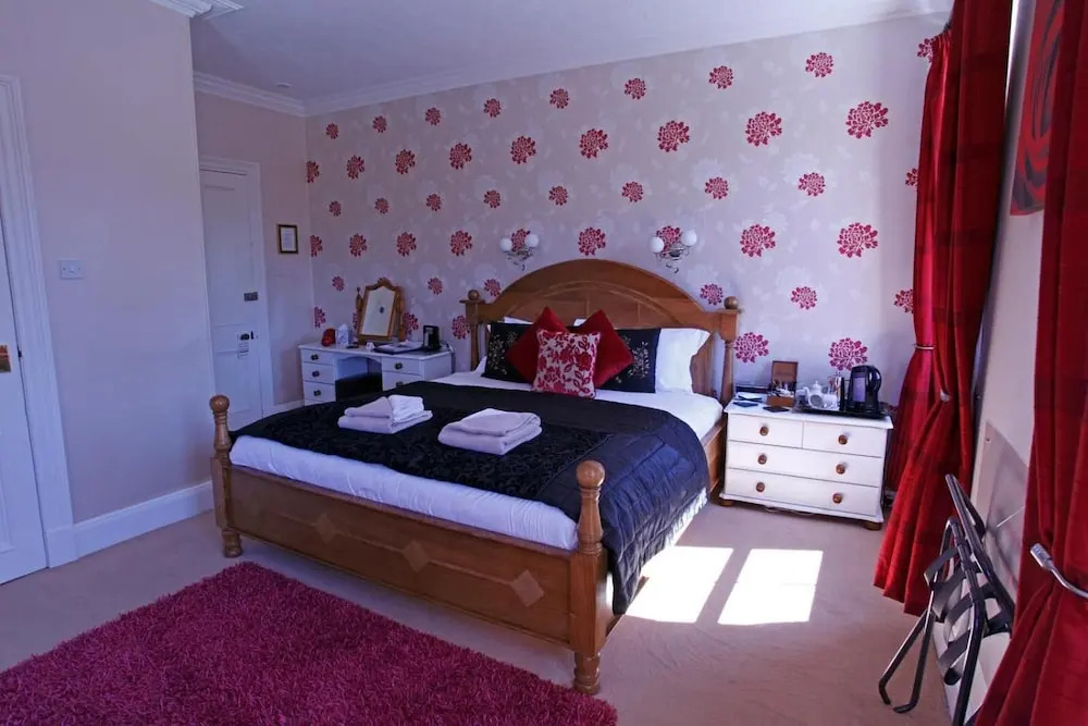 The Rowan Tree Country Hotel