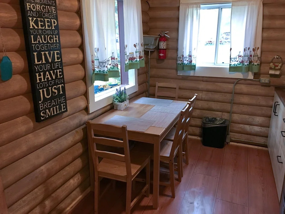 Cannibal Cabins