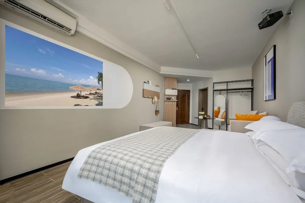 poltton international hotel