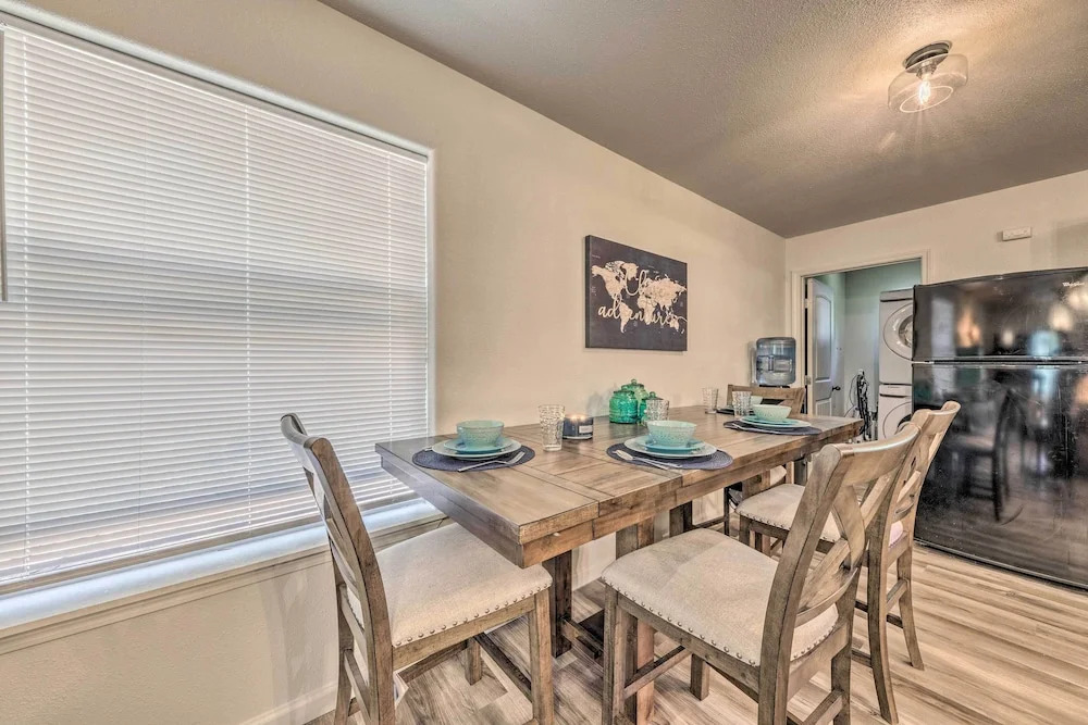 Pet-friendly Ruidoso Home w/ Deck & Forest Views!